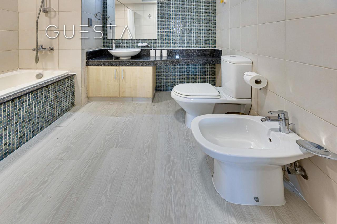 Shoreline The Palm, Free Beach & Pool Access Dubái Exterior foto