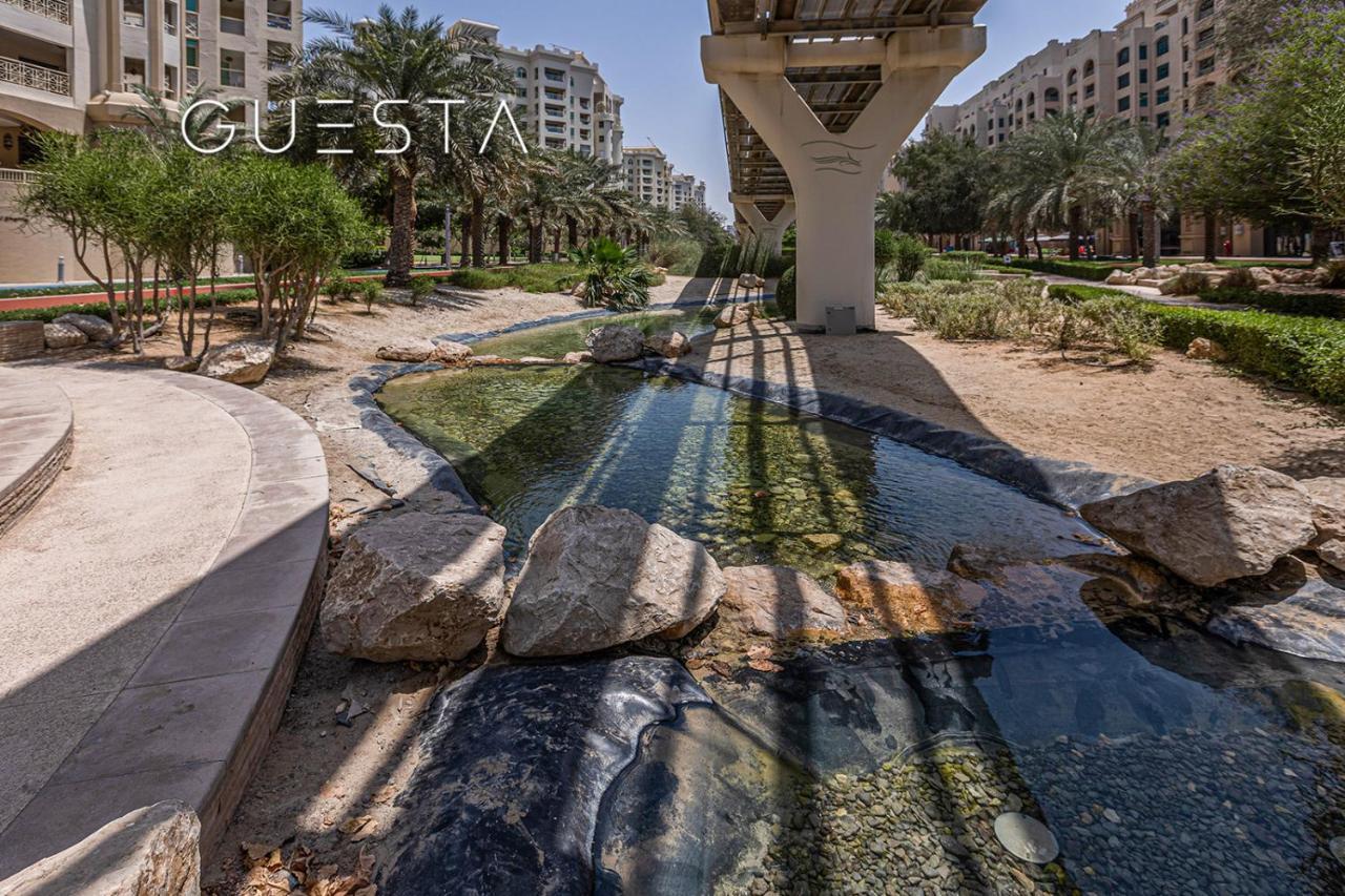Shoreline The Palm, Free Beach & Pool Access Dubái Exterior foto